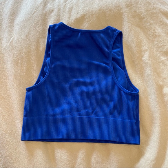 Garage crop top - Picture 2 of 2